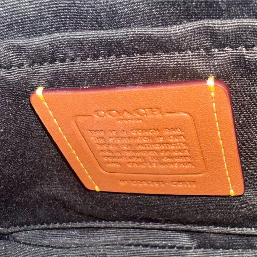 Coach Black Crochet Bag with Gold Chain - Picture 7 of 8